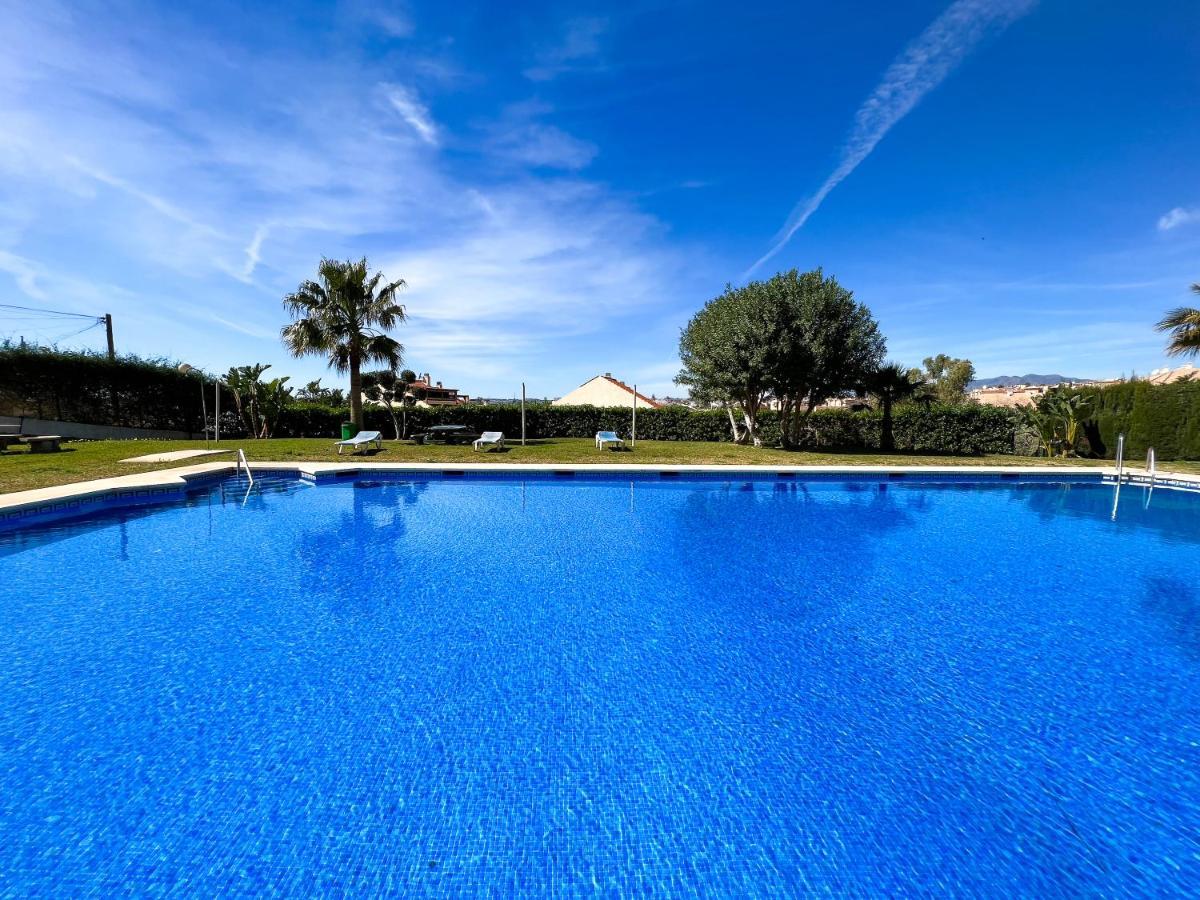 Apartamento A 900 M De La Playa Y Con Vistas Al Mar En Fuengirola Exterior foto